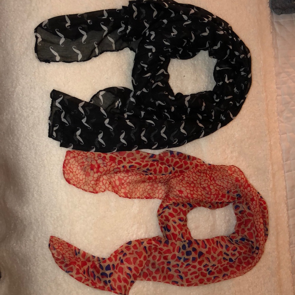 Accent scarves